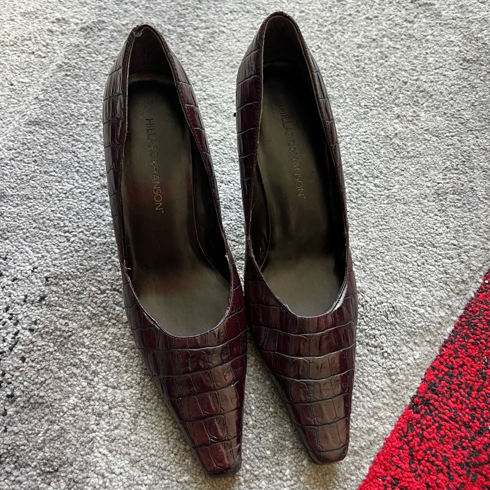 Hillard & Henson Faux Croc Embossed Pointed Heels